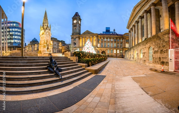 Fototapeta Sir Thomas Adwood Statue At Birmingham City Square With Christmas Tree And Historic Buildings