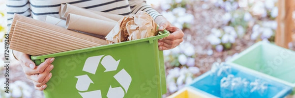 Obraz Osoba dbająca o ekosystem