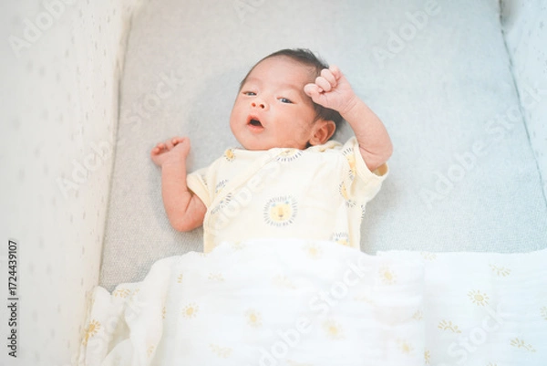 Fototapeta 新生児　0ヶ月の赤ちゃん