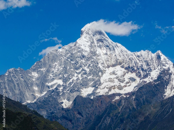 Fototapeta Siguniang snow capped mountain in Sichuan, China