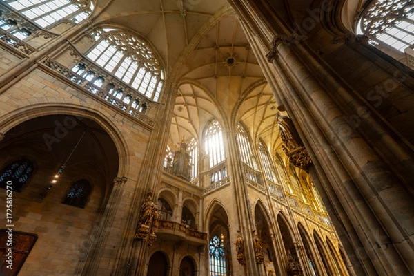Fototapeta Interior of Saint Vitus Cathedral with gothic architecture.