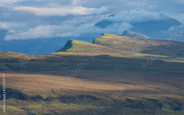 Obraz Unique land formations as seen from Old Man of Storr hike, Isle of Skye, Scotland, UK