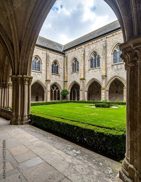 Obraz Cloister courtyard with arched passageways