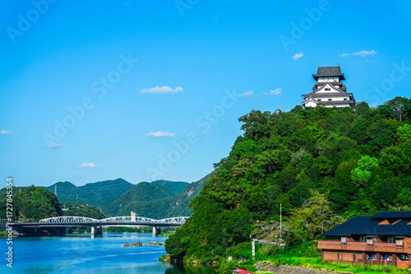 Fototapeta 青空と犬山城 愛知県犬山市