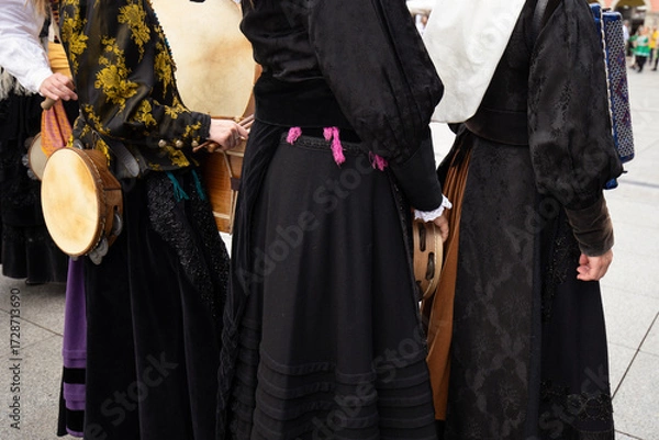 Obraz Galician musician holding a tambourine