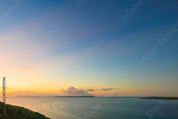 Fototapeta 宮古島　来間島　日没写真　夕焼け　海