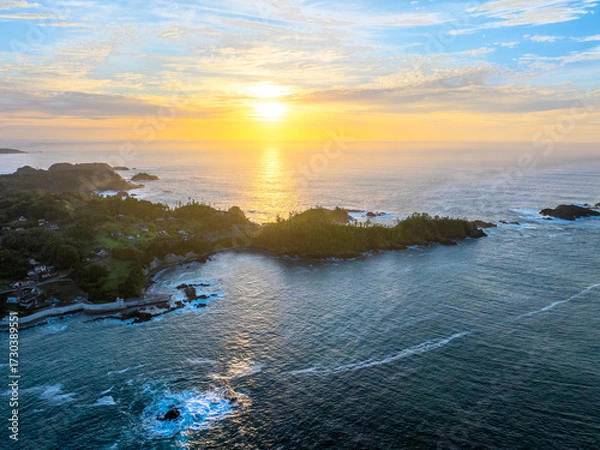 Obraz 龍舞崎の日出（宮城県 気仙沼大島）