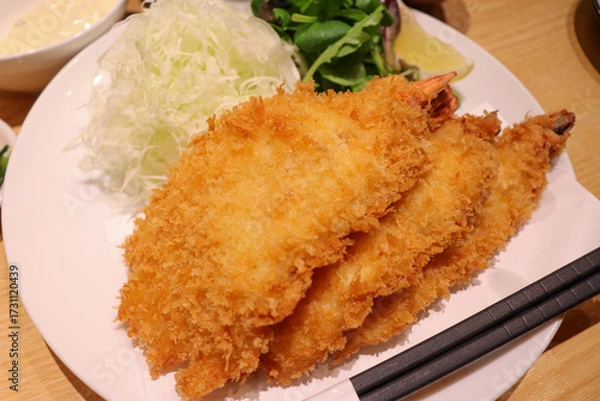 Obraz 大きなエビフライの定食