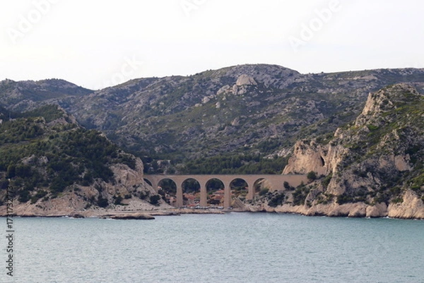 Obraz vue de Marseille et des calanques depuis la mer