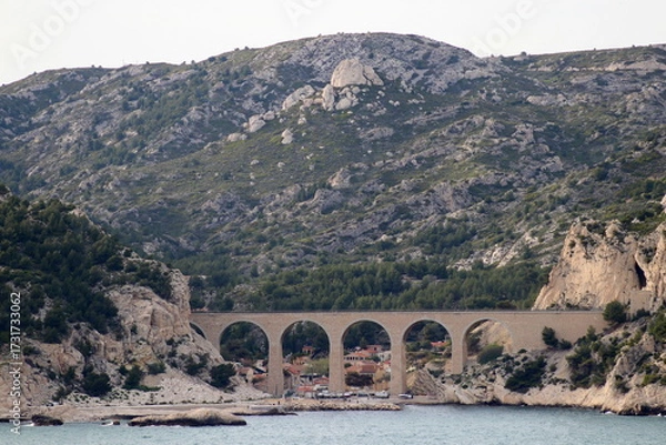 Obraz vue de Marseille et des calanques depuis la mer