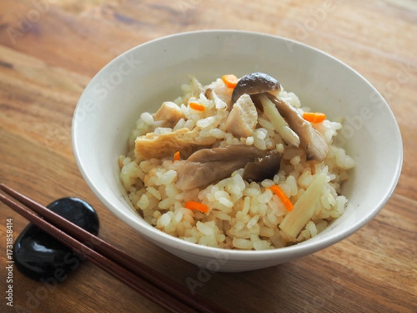 Obraz 炊き込みご飯