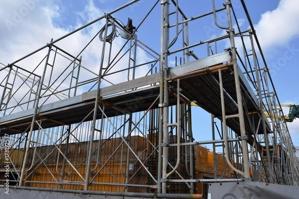 Fototapeta 建設工事現場の足場