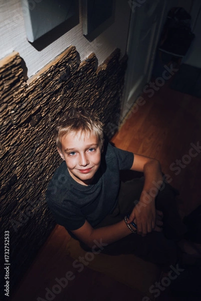 Obraz young boy looking at camera