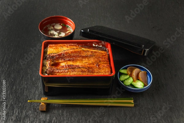 Obraz うなぎ　Eel and rice in a lacquered box