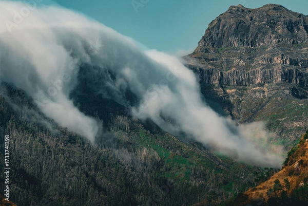 Fototapeta Mountain Clouds