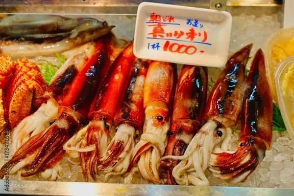 Obraz 朝市のイカ刺