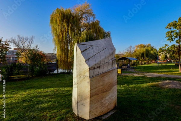Obraz monument in the park