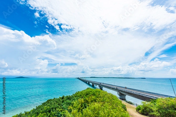 Fototapeta 宮古島と池間島をつなぐ池間大橋