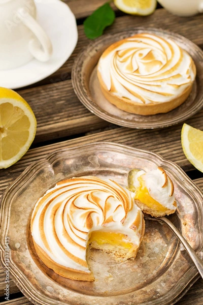 Obraz Mini lemon meringue pies