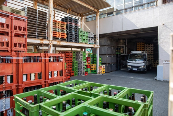 Fototapeta お酒やビールの配送倉庫