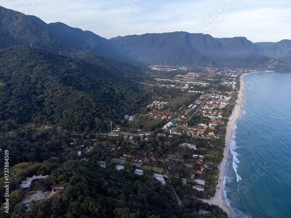 Obraz The beautiful beach in the Atlantic Forest of Maresias on the north coast of São Paulo