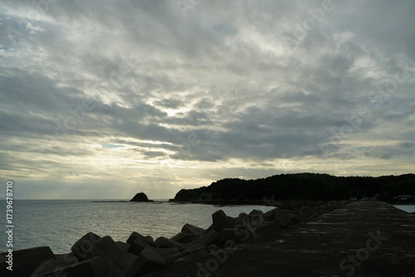 Fototapeta 夕暮れ時の海