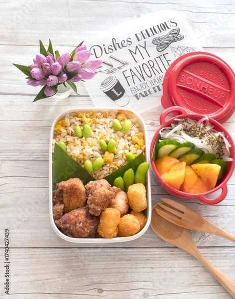Obraz とり唐揚げと炒飯のお弁当