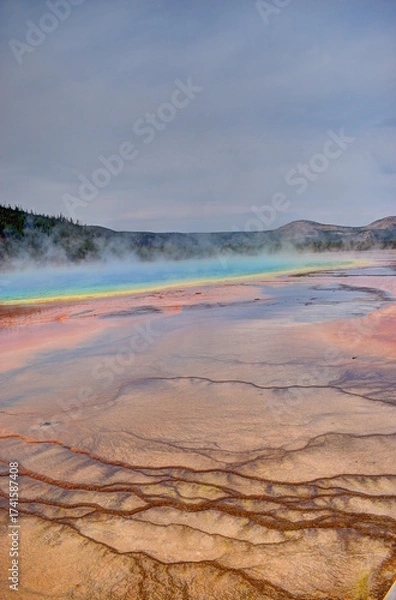 Obraz Grand Prismatic Hot Springs at Excelsior Geyser in Yellowstone National Park