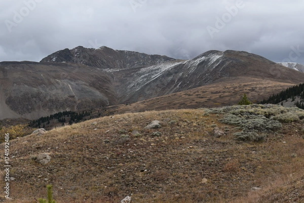 Fototapeta Cloudy mountain landscape