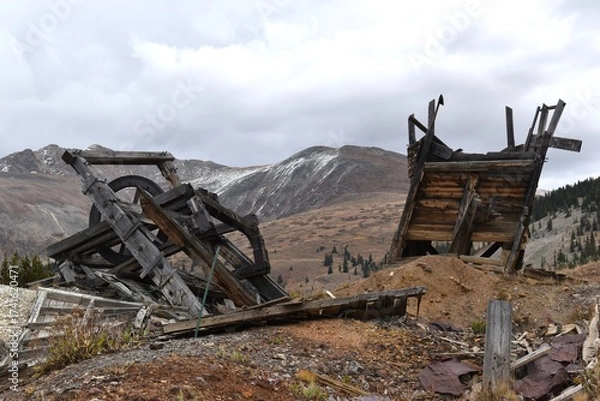 Obraz Mine Structures in the Mountains