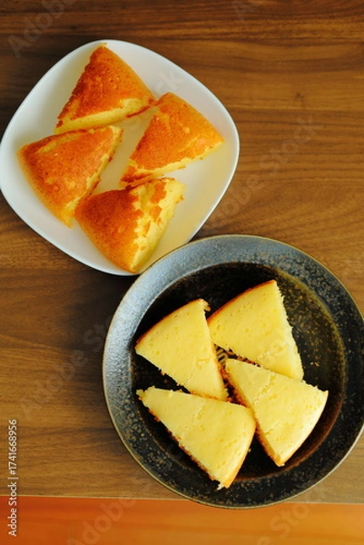 Fototapeta 俯瞰で見るケーキとお皿