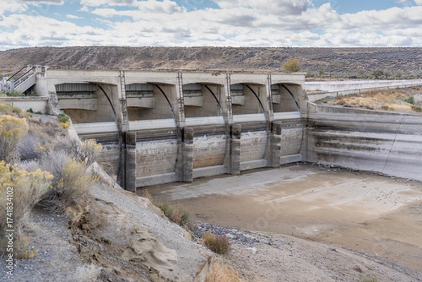 Obraz Rye Patch Damn at the Rye Patch recreational area in Northern Nevada
