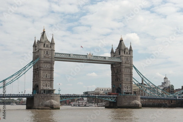 Fototapeta テムズ川のタワー・ブリッジ　ロンドンの橋　橋　イギリス　イギリスの橋