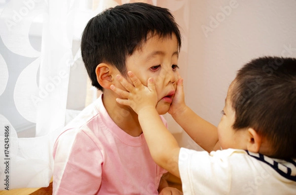 Fototapeta 仲良し兄弟