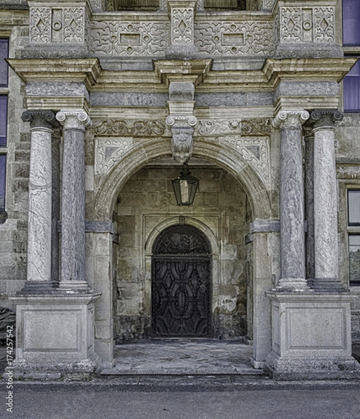 Fototapeta Door & Columns
