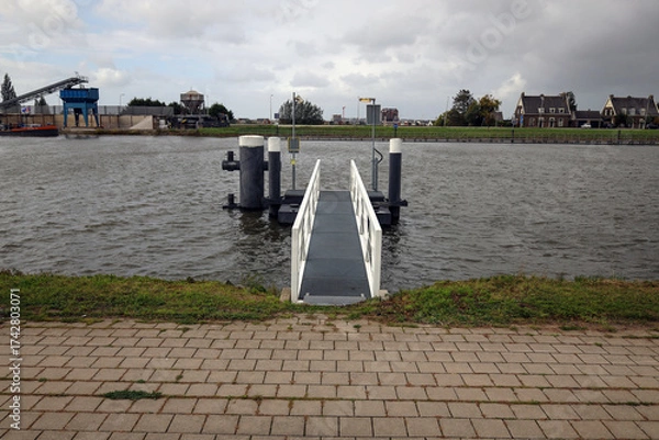 Fototapeta twin lock complex Juliana lock in Gouda between river Hollandsche IJssel and the Gouwe River