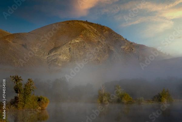 Obraz "Morning Mist On The Snake"