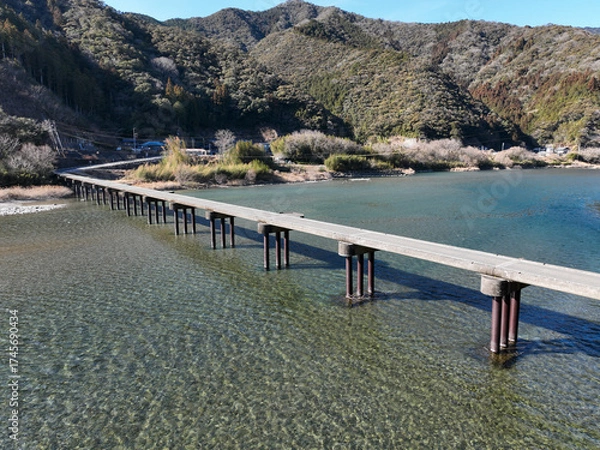 Obraz 高知県いの町　上空から見た名越屋沈下橋