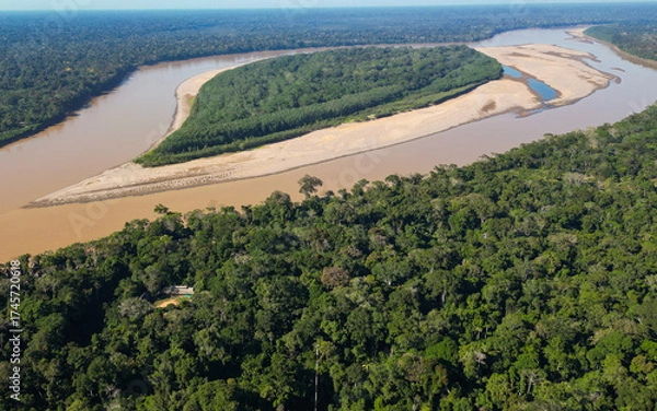 Fototapeta AERIAL VIEW OF THE MADRE DE DIOS RIVER NEAR THE TAMBOPATA NATIONAL RESERVE, BIODIVERSITY AND LARGE TREES AND RAINFORESTS OF THE AMAZON