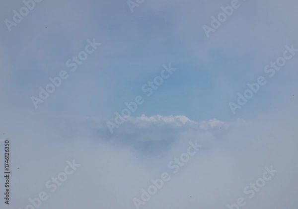 Fototapeta 雲の中の雲