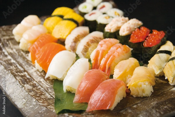 Obraz たくさんの種類の握り寿司盛り合わせ