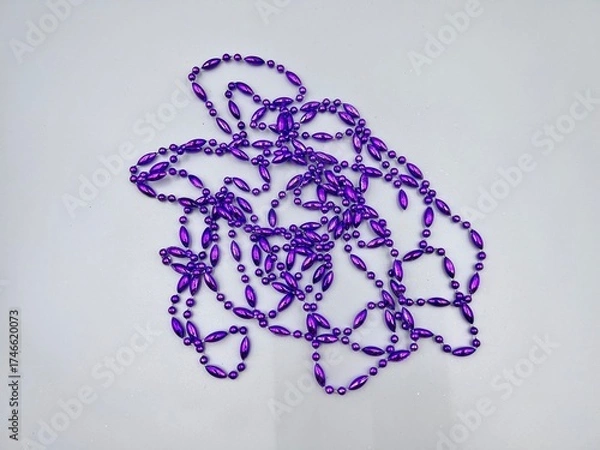 Obraz purple Christmas tree beads scattered on the surface