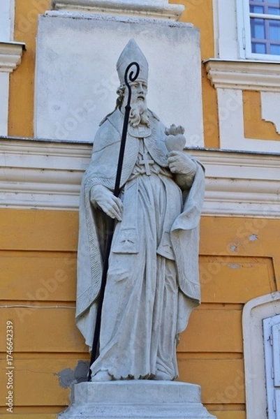 Fototapeta Statue Augustinus von Hippo, Csorna, vertikal