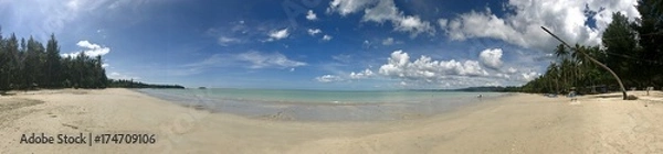 Fototapeta Panorama eines Traumsstrandes