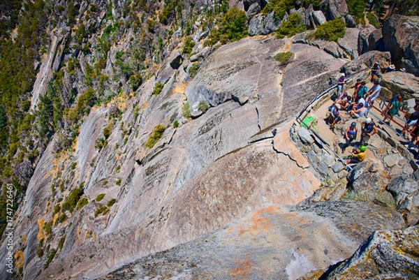 Fototapeta Moro Rock Summit Hikers Overlook Granite Cliffs and Forest Sequoia National Park