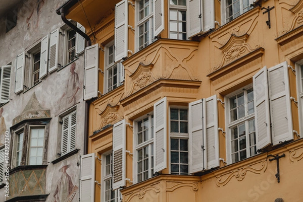 Fototapeta Bolzano, Italy - February 2025: Piazza del Municipio and typical architecture in the city center
