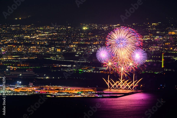 Obraz 六甲山からの万博会場と大阪の夜景と花火