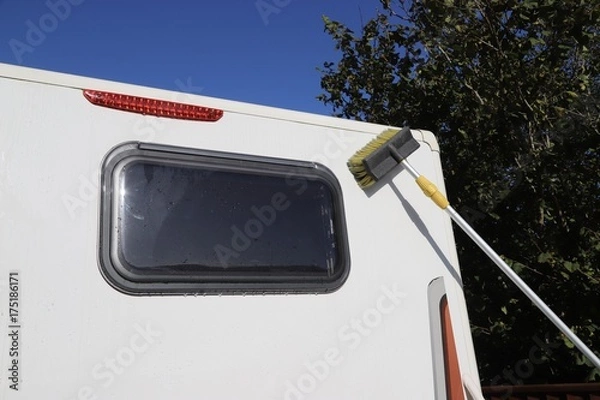 Obraz Washing a Caravan