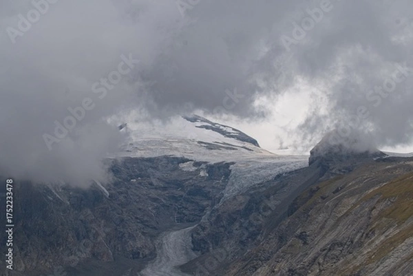 Obraz view to the Grossglockner glacier in Austria