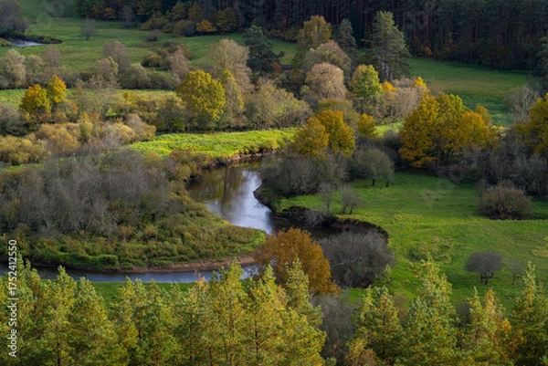 Obraz View from Tellingumäe observation tower on the bends of the Mustjõgi River in autumn